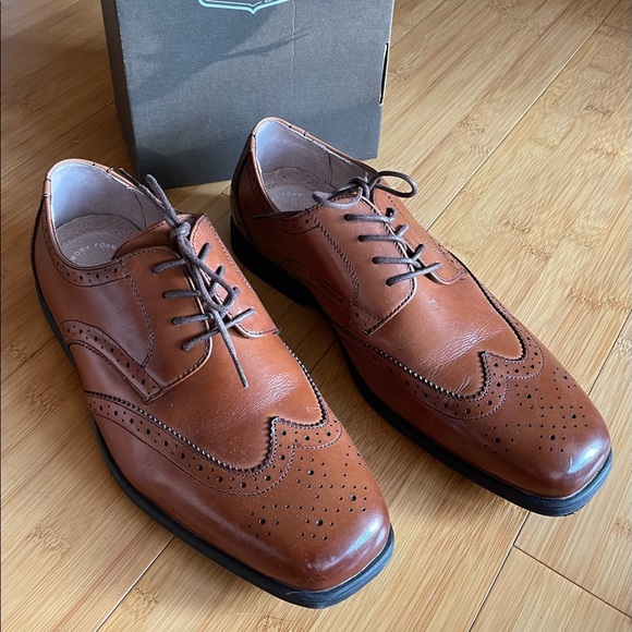 Florsheim Reveal Wing Jr. 6 1/2 M. - Picture 2 of 5